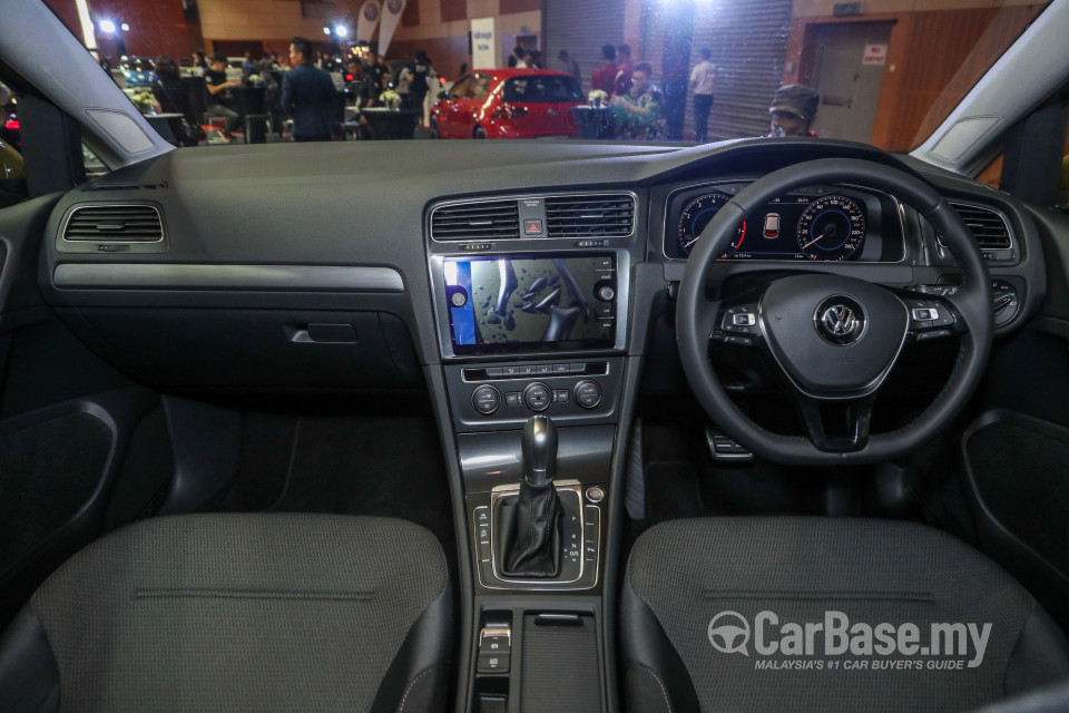 Volkswagen Golf Mk7.5 (2018) Interior