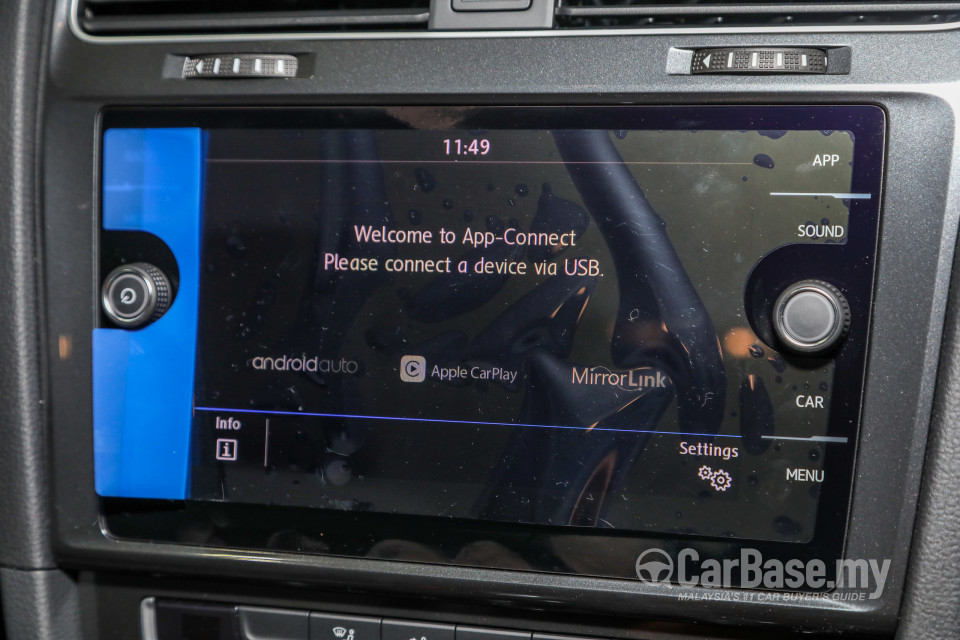 Volkswagen Golf Mk7.5 (2018) Interior