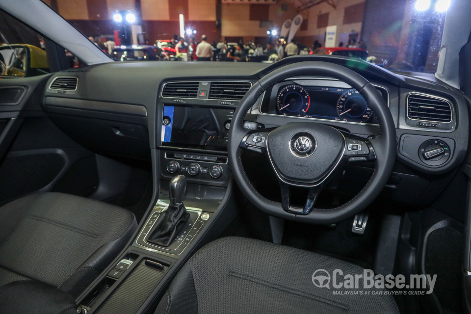 Volkswagen Golf Mk7.5 (2018) Interior