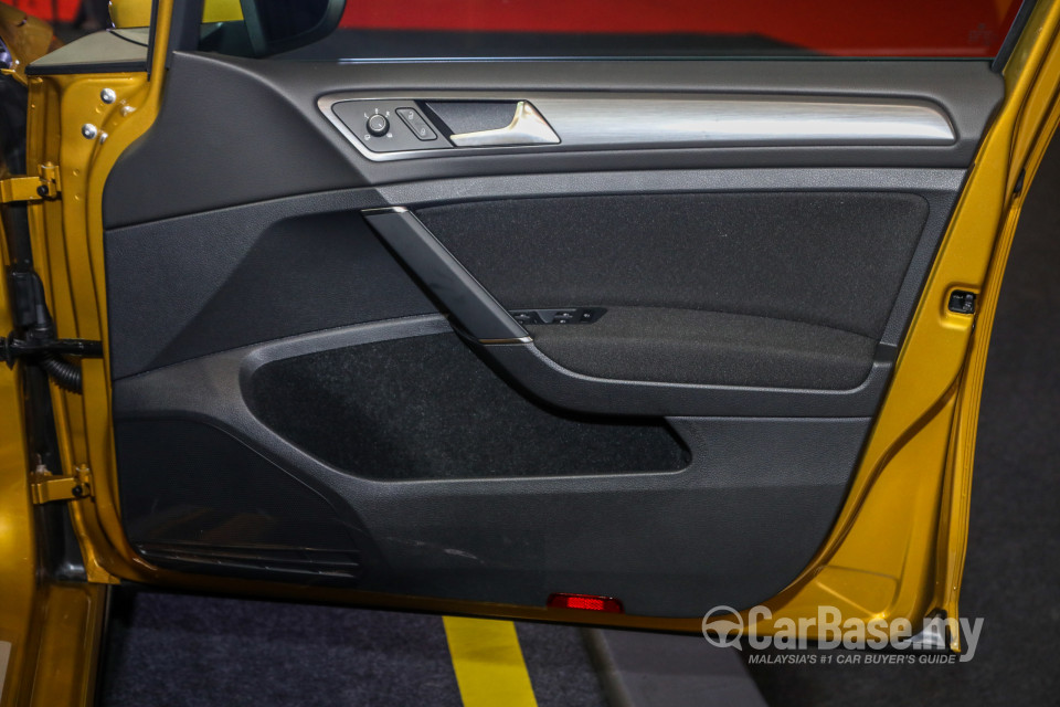 Volkswagen Golf Mk7.5 (2018) Interior