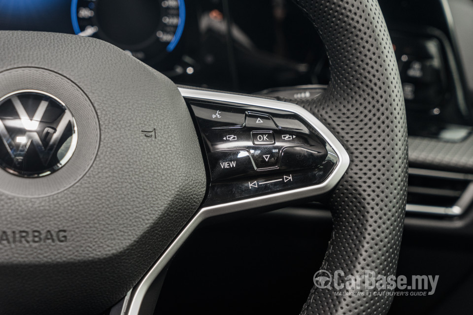 Volkswagen Golf Mk8 (2021) Interior