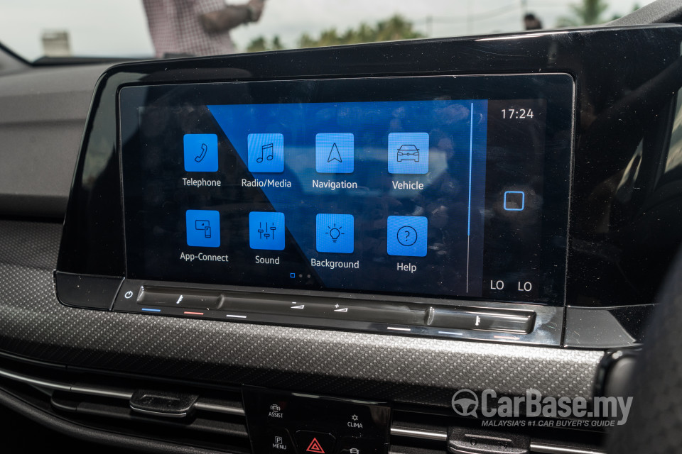Volkswagen Golf Mk8 (2021) Interior