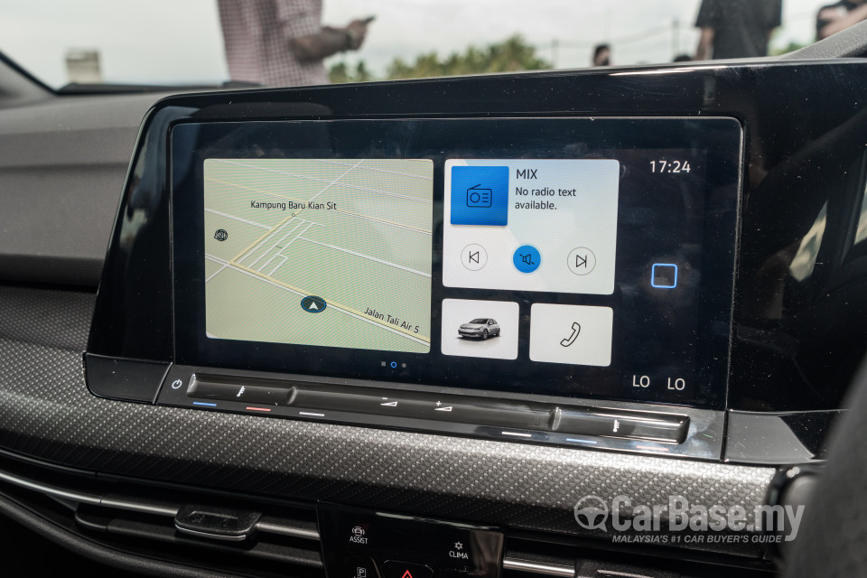 Volkswagen Golf Mk8 (2021) Interior