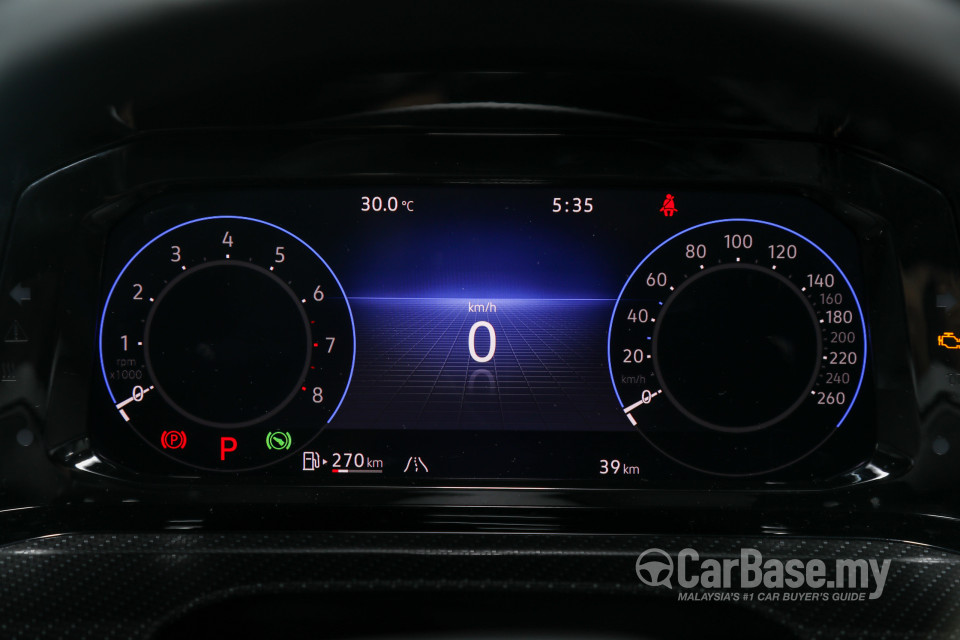 Volkswagen Golf Mk8 (2021) Interior