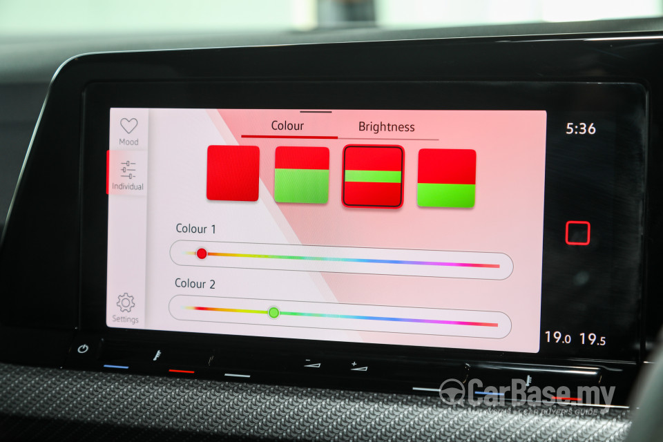 Volkswagen Golf Mk8 (2021) Interior