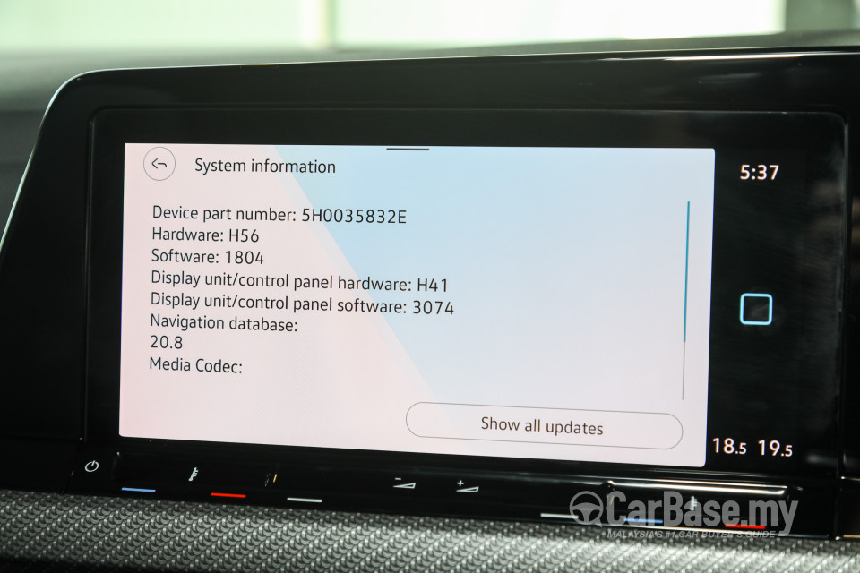 Volkswagen Golf Mk8 (2021) Interior