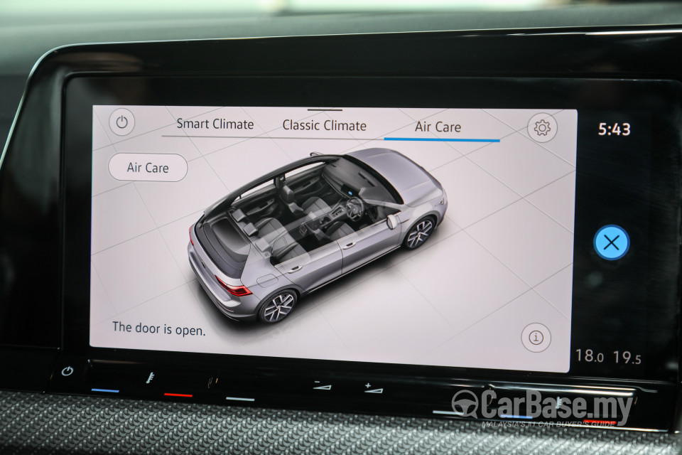 Volkswagen Golf Mk8 (2021) Interior