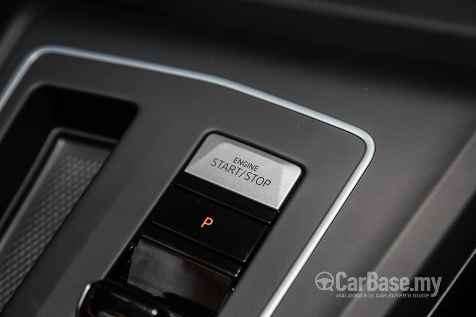 Volkswagen Golf Mk8 (2021) Interior