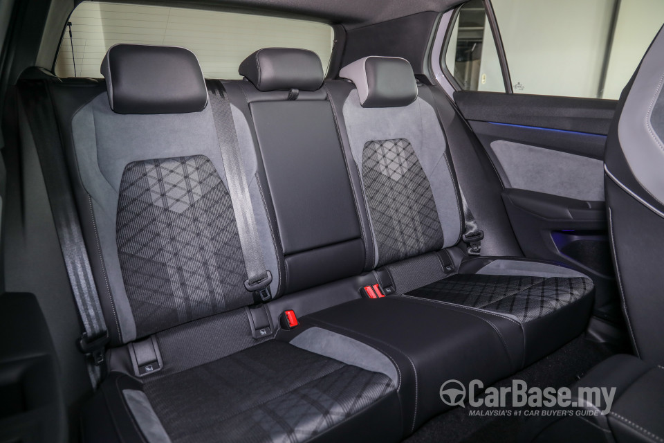 Volkswagen Golf Mk8 (2021) Interior