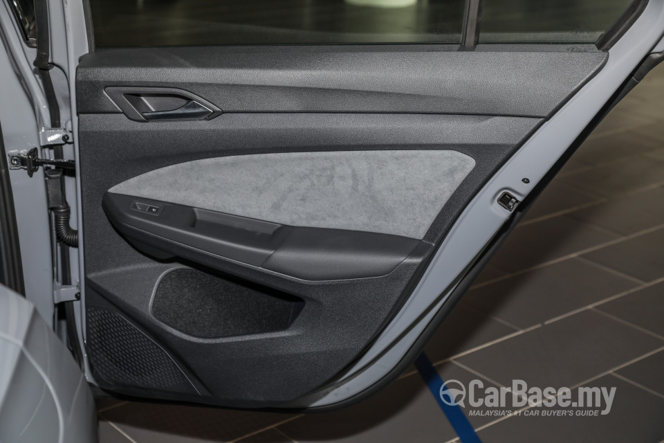 Volkswagen Golf Mk8 (2021) Interior