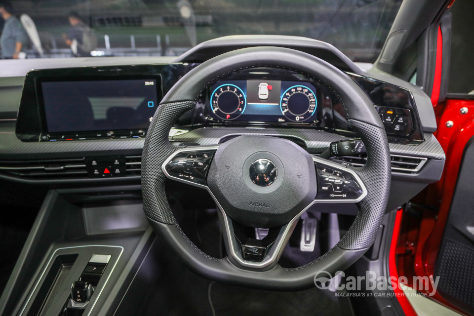Volkswagen Golf Mk8 (2021) Interior