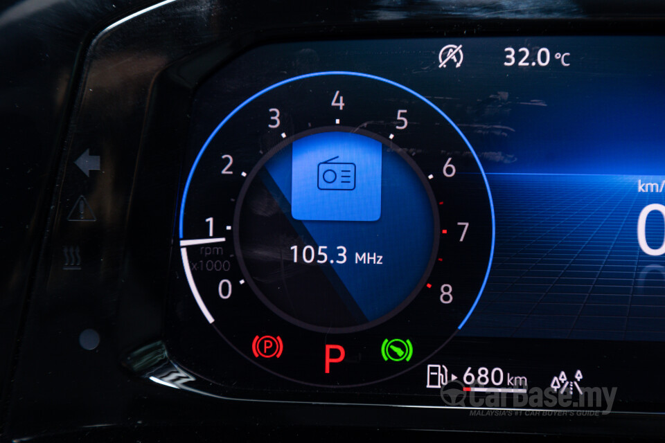 Volkswagen Golf Mk8 (2021) Interior
