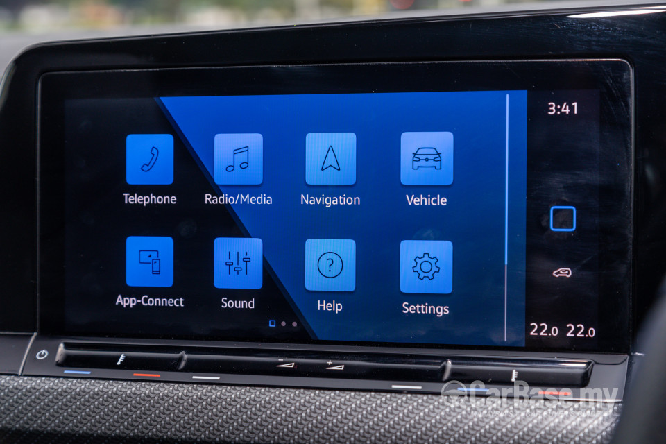 Volkswagen Golf Mk8 (2021) Interior