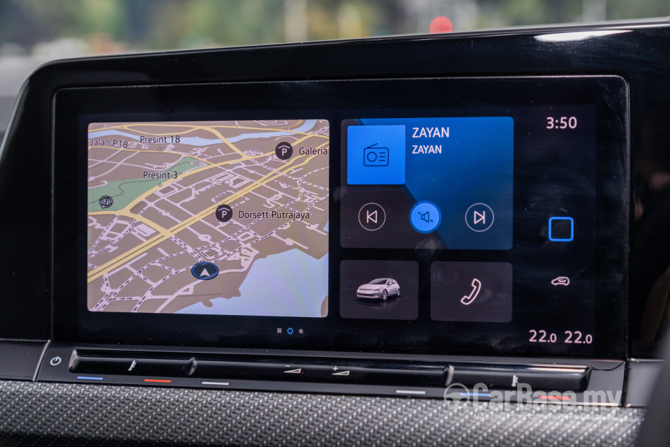 Volkswagen Golf Mk8 (2021) Interior