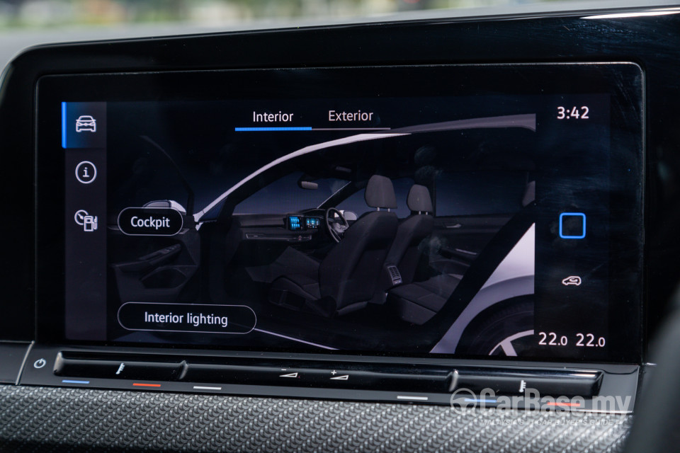 Volkswagen Golf Mk8 (2021) Interior