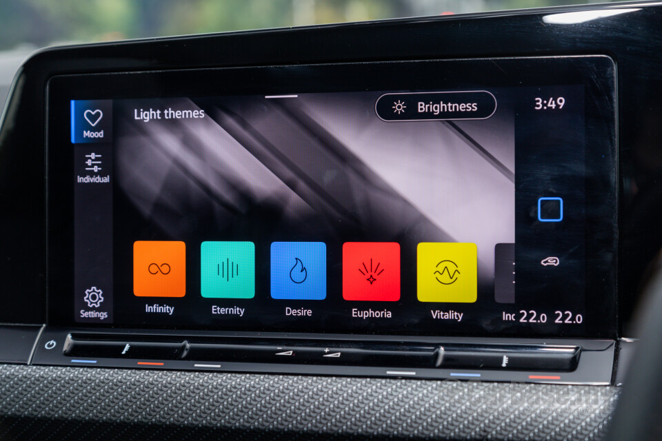 Volkswagen Golf Mk8 (2021) Interior