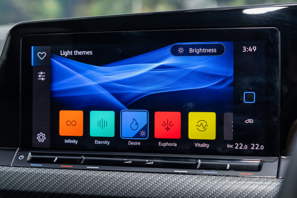 Volkswagen Golf Mk8 (2021) Interior