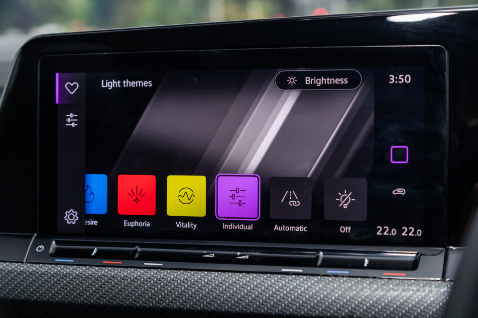 Volkswagen Golf Mk8 (2021) Interior
