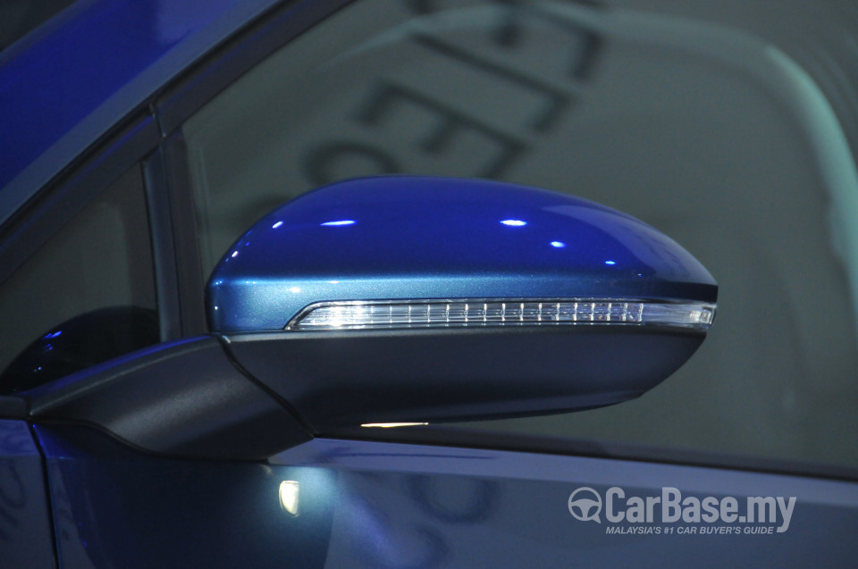 Volkswagen Golf Mk7 (2013) Exterior