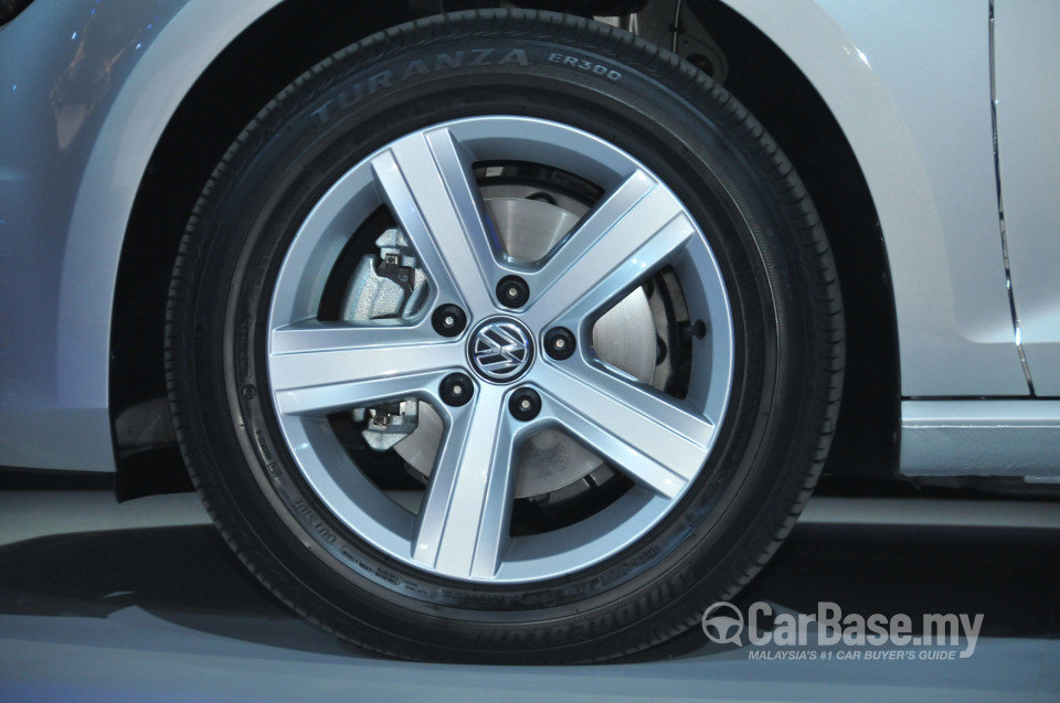 Volkswagen Golf Mk7 (2013) Exterior