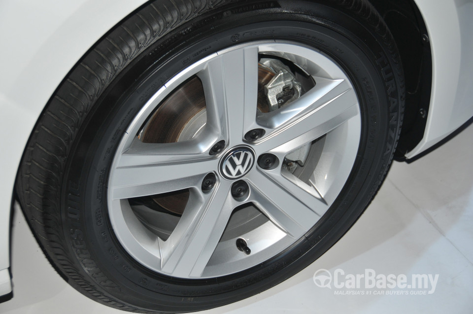 Volkswagen Golf Mk7 (2013) Exterior
