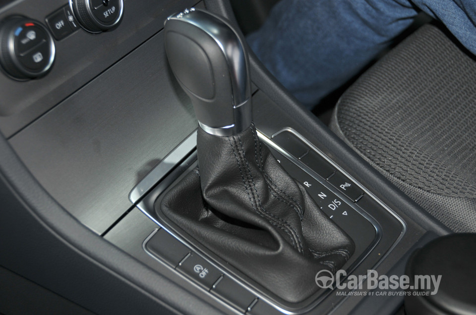 Volkswagen Golf Mk7 (2013) Interior