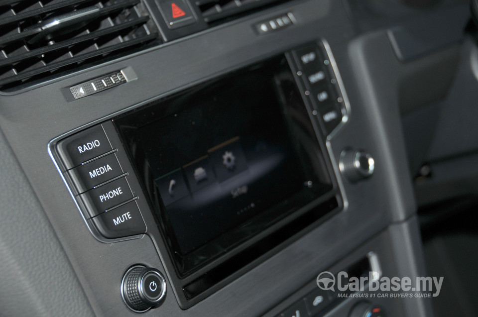 Volkswagen Golf Mk7 (2013) Interior