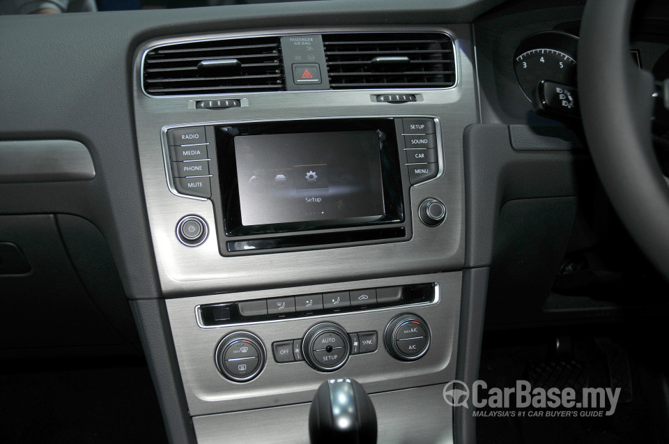 Volkswagen Golf Mk7 (2013) Interior