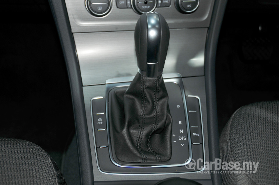 Volkswagen Golf Mk7 (2013) Interior