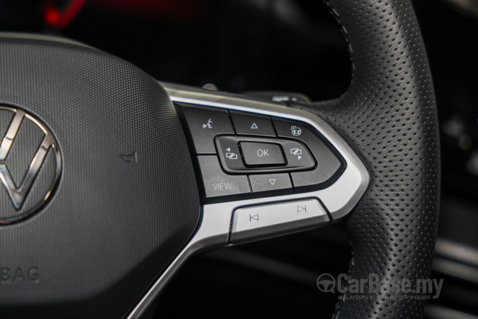 Volkswagen Golf Mk8.5 (2025) Interior