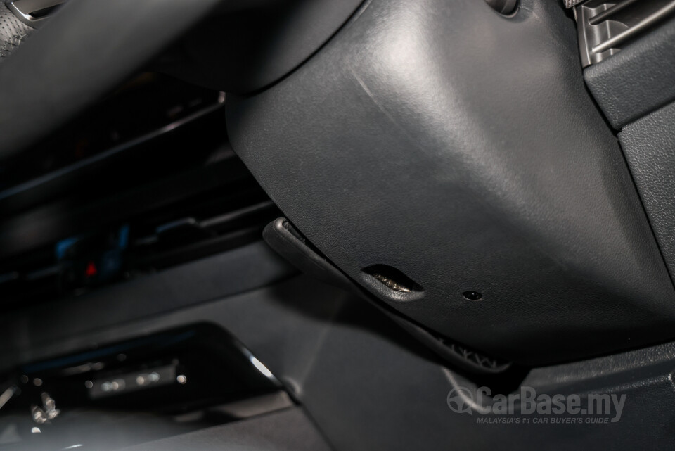 Volkswagen Golf Mk8.5 (2025) Interior