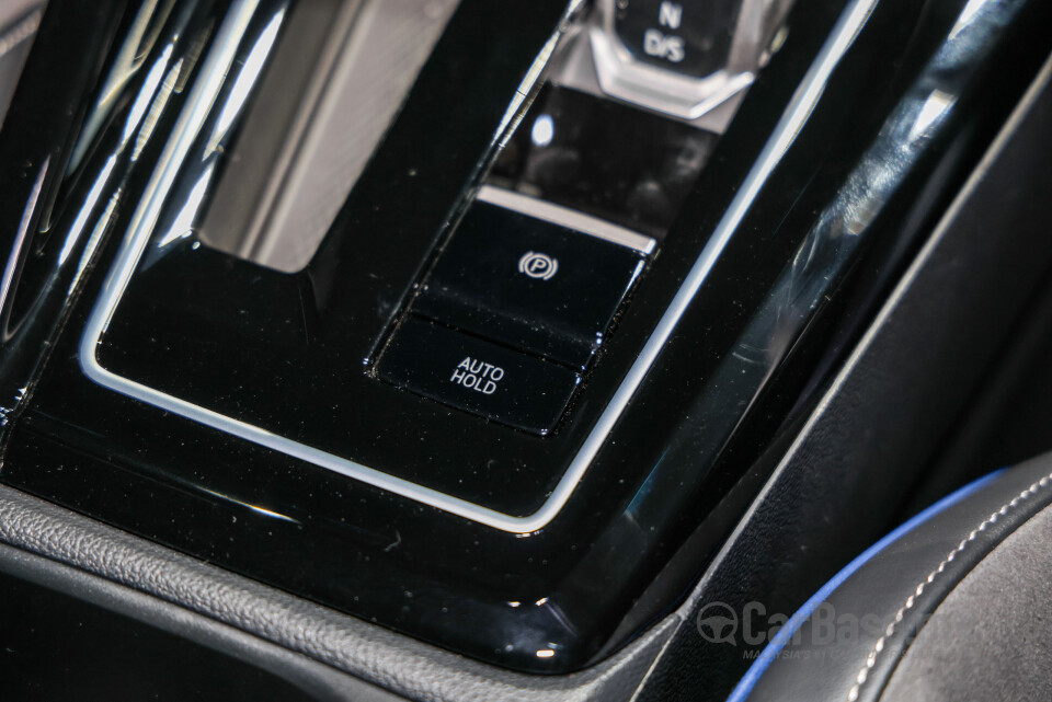 Volkswagen Golf Mk8.5 (2025) Interior