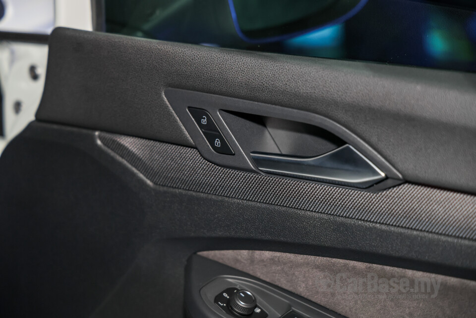 Volkswagen Golf Mk8.5 (2025) Interior