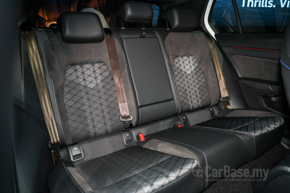Volkswagen Golf Mk8.5 (2025) Interior