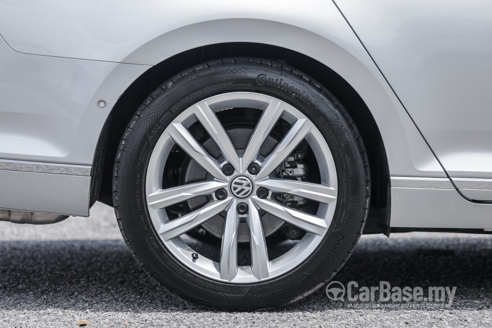 Volkswagen Passat B8 (2016) Exterior
