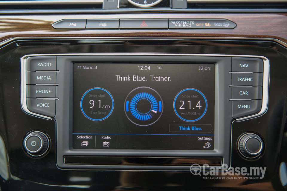 Volkswagen Passat B8 (2016) Interior