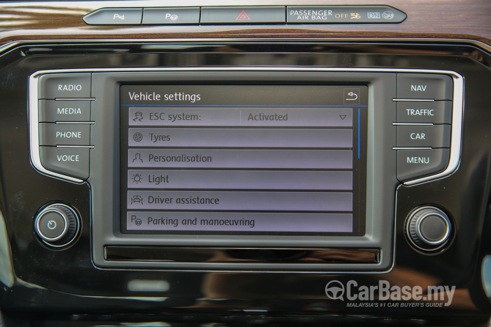 Volkswagen Passat B8 (2016) Interior