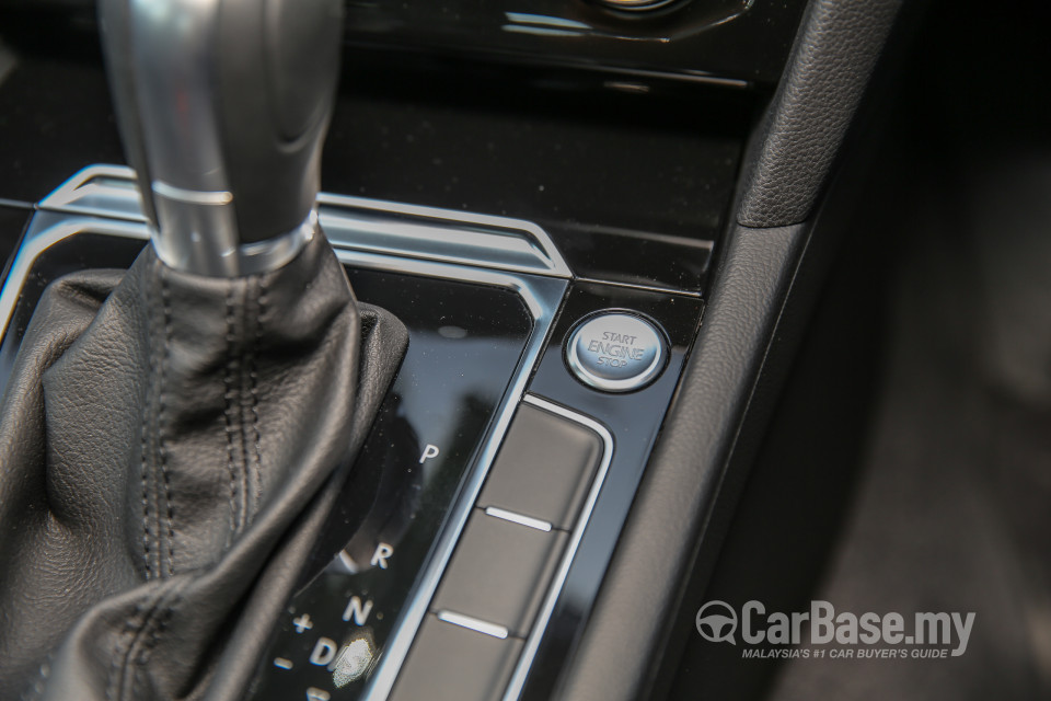 Volkswagen Passat B8 (2016) Interior