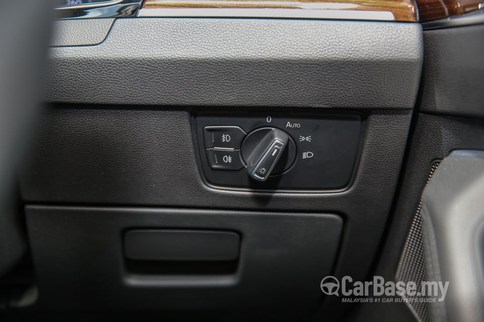 Volkswagen Passat B8 (2016) Interior