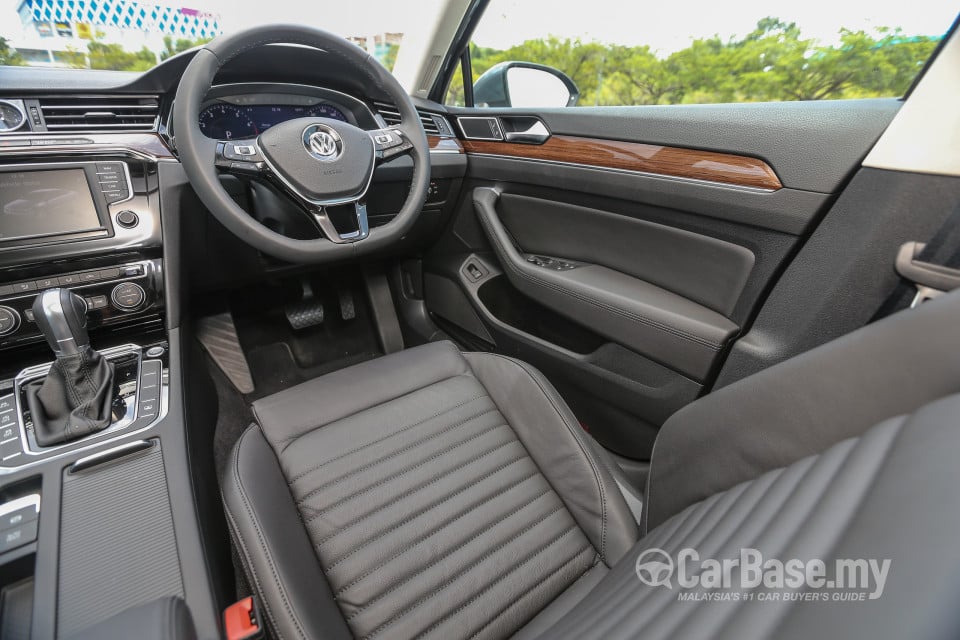 Volkswagen Passat B8 (2016) Interior