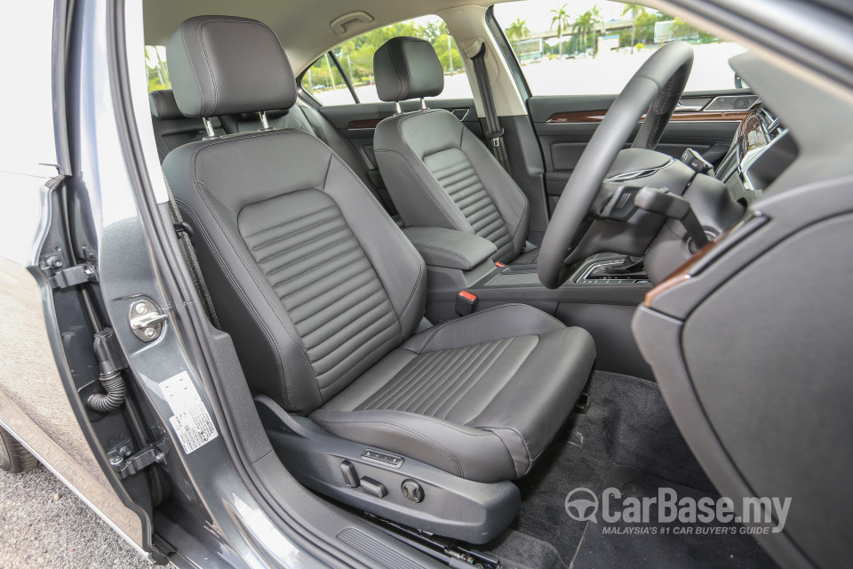 Volkswagen Passat B8 (2016) Interior