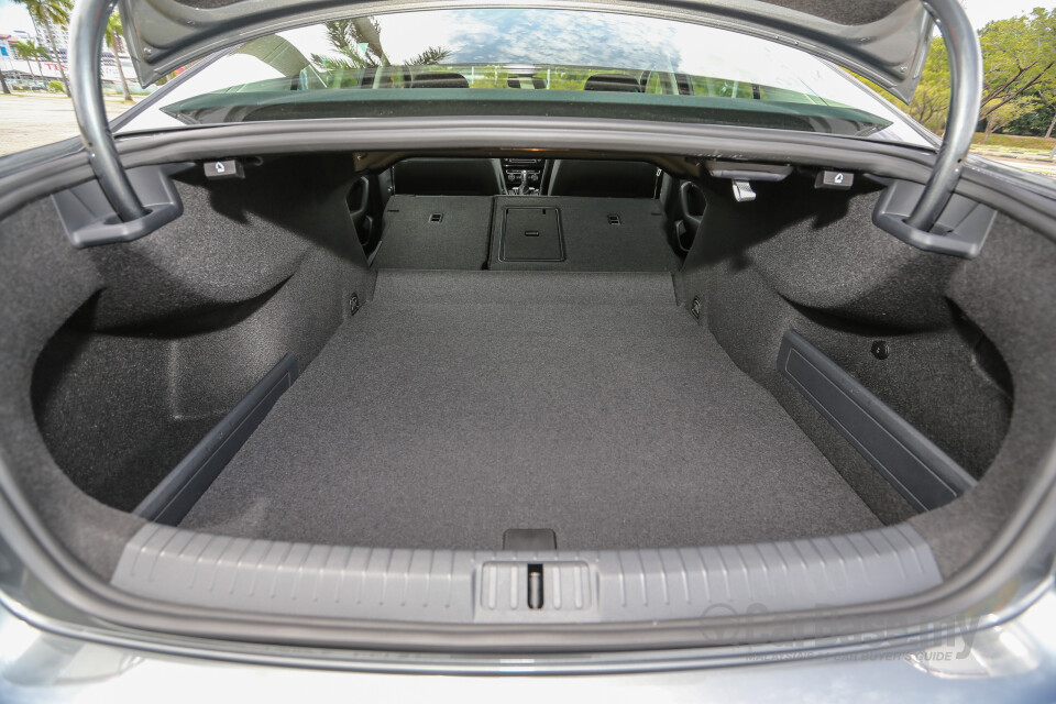 Mercedes-Benz AMG C-Class W205 AMG Facelift (2018) Interior