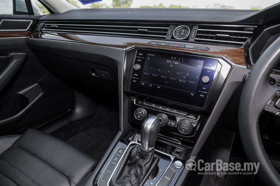 Volkswagen Passat B8 (2016) Interior