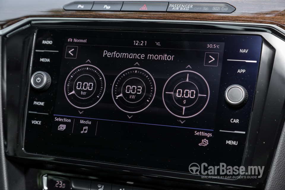 Volkswagen Passat B8 (2016) Interior