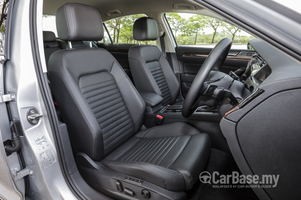 Volkswagen Passat B8 (2016) Interior