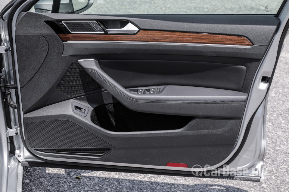 Volkswagen Passat B8 (2016) Interior