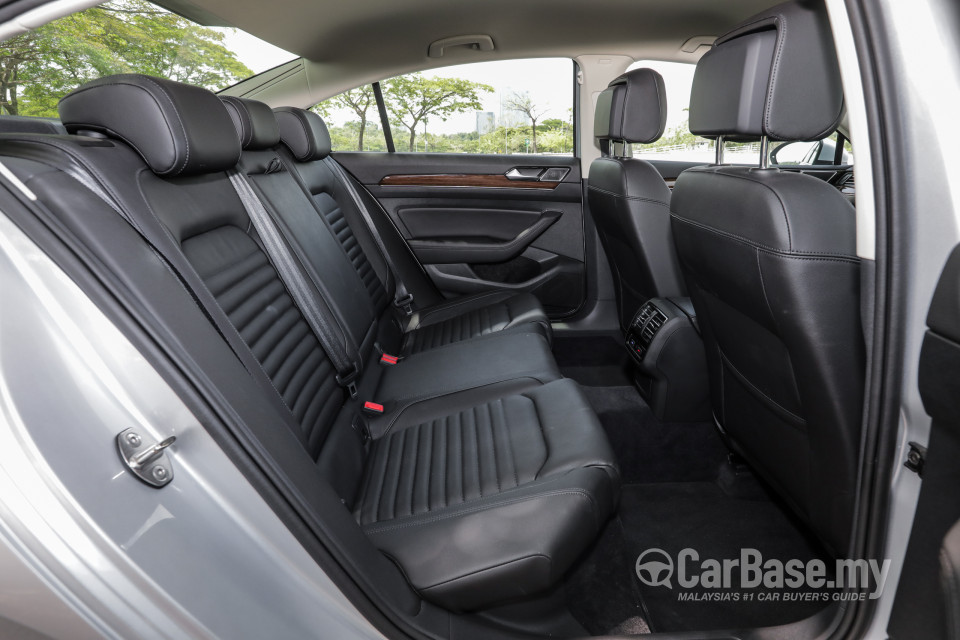 Volkswagen Passat B8 (2016) Interior