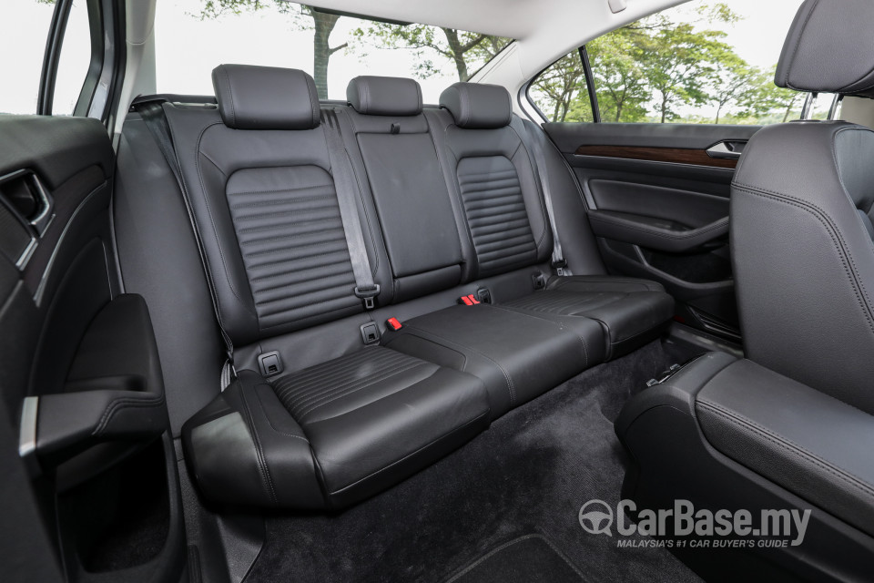 Volkswagen Passat B8 (2016) Interior