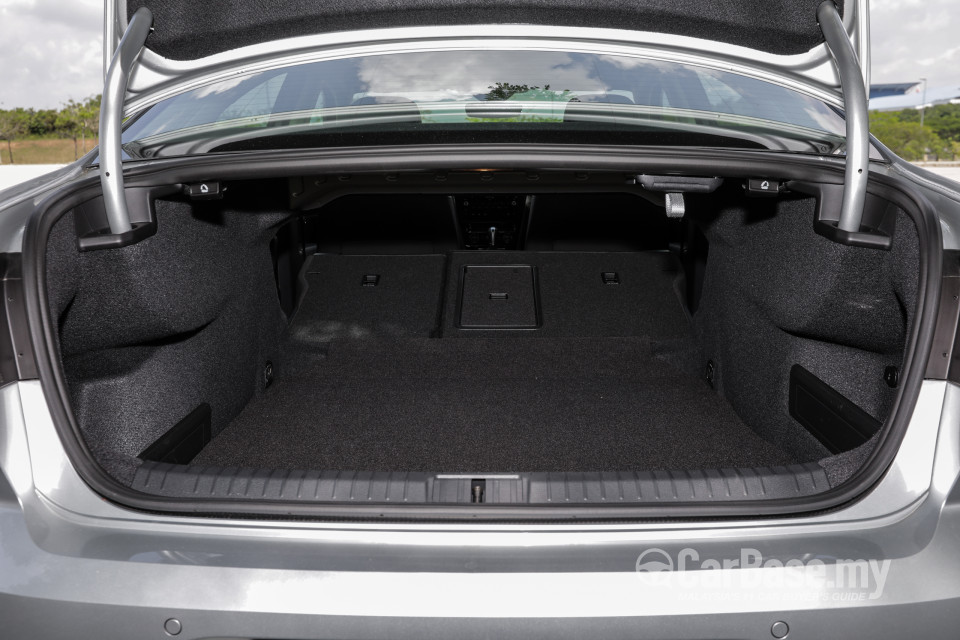 Volkswagen Passat B8 (2016) Interior