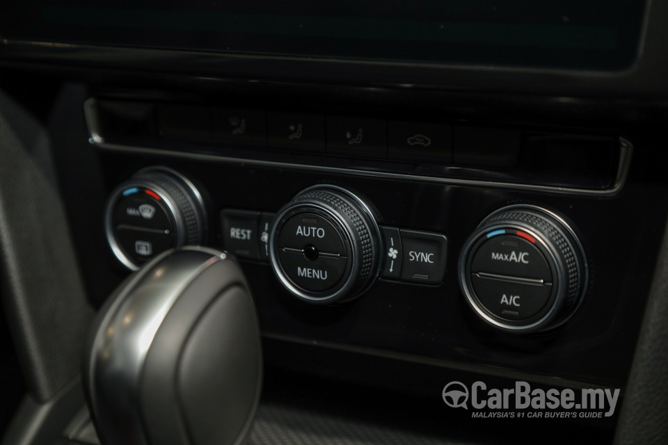Volkswagen Passat B8.5 (2020) Interior